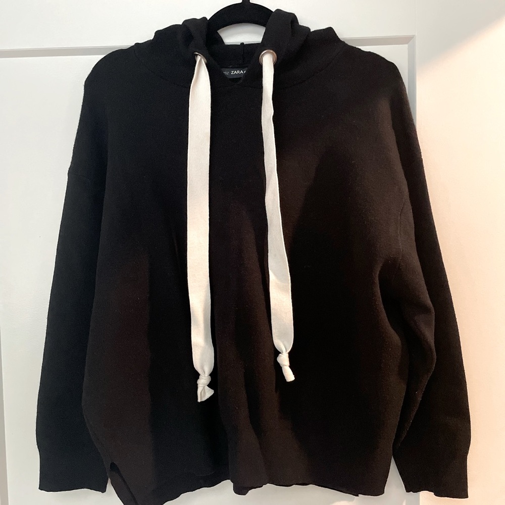 ZARA knit black hoodie